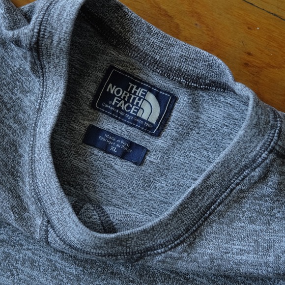 The North Face Heather Gray Crewneck Sweatshirt Mens XL Cotton Blend Base Layer - Picture 3 of 8